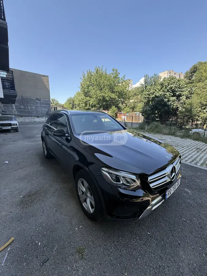 Mercedes-Benz GLC 300