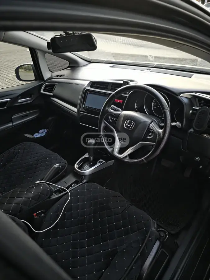 Honda Fit 2013 — photo 2