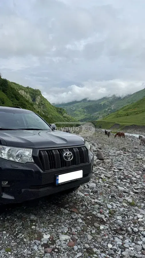 Toyota Land Cruiser Prado 2021 — photo 2