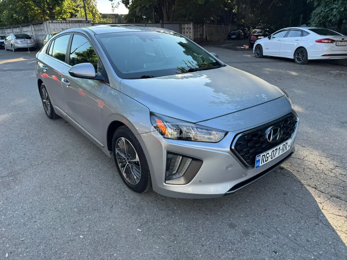 Hyundai Ioniq