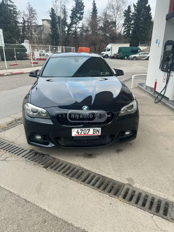 BMW 530