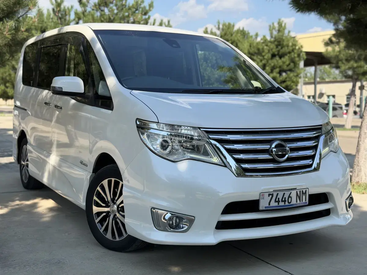 Nissan Serena 2015 — photo 2