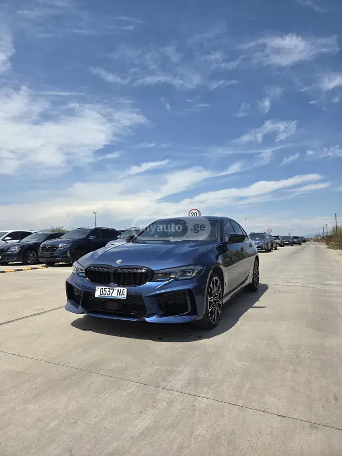 BMW 330