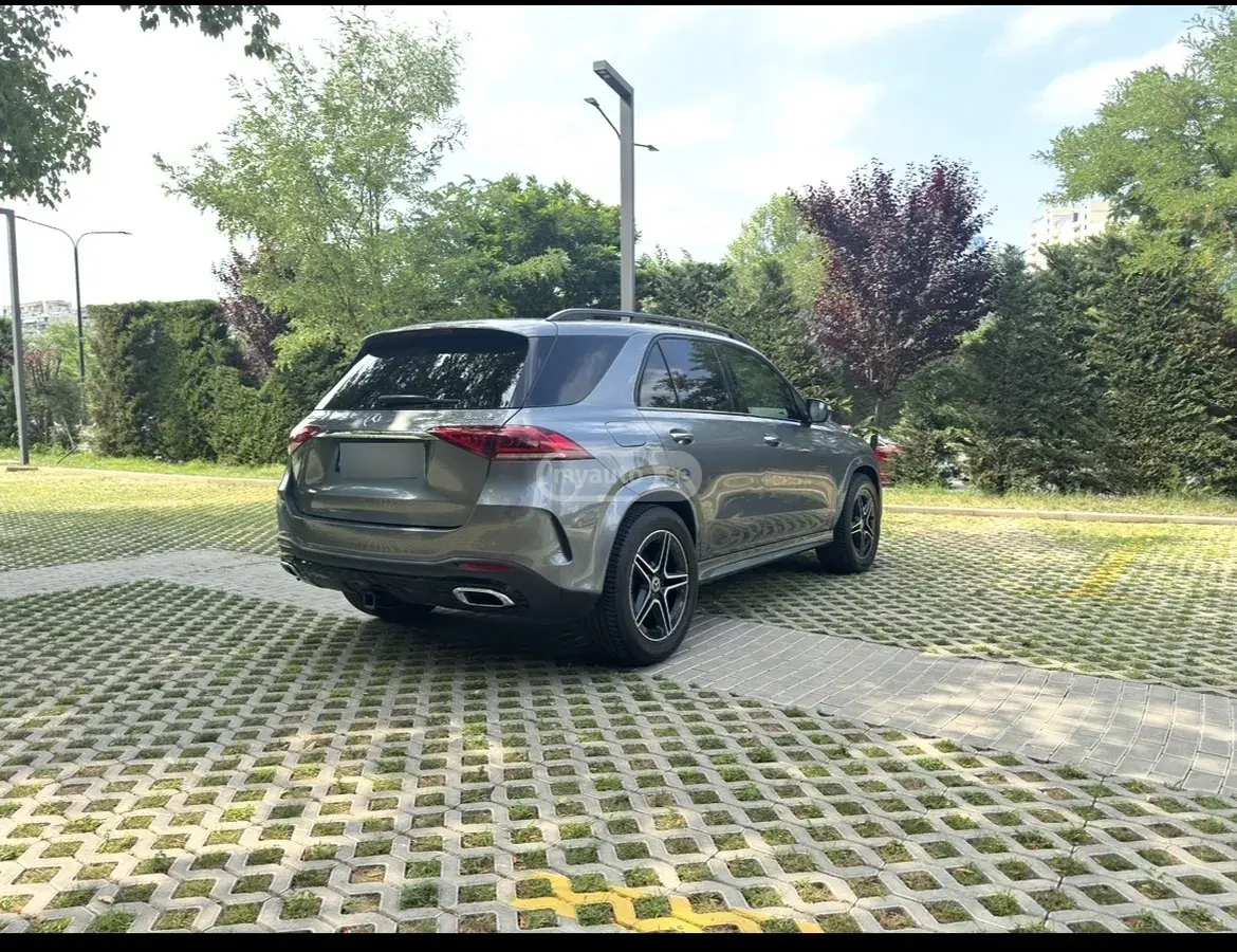 Mercedes-Benz GLE 350 2020 — photo 2