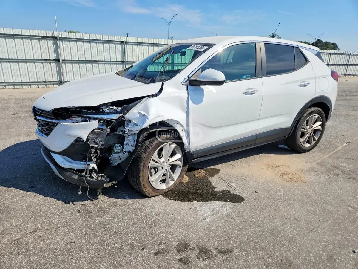 Buick Encore 2021 — photo 2