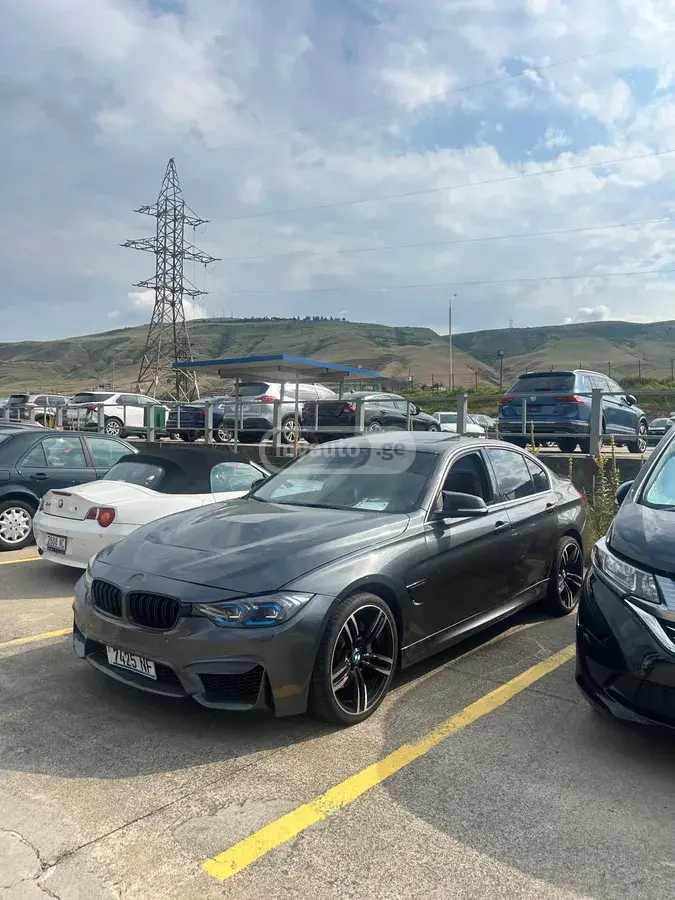 BMW 335