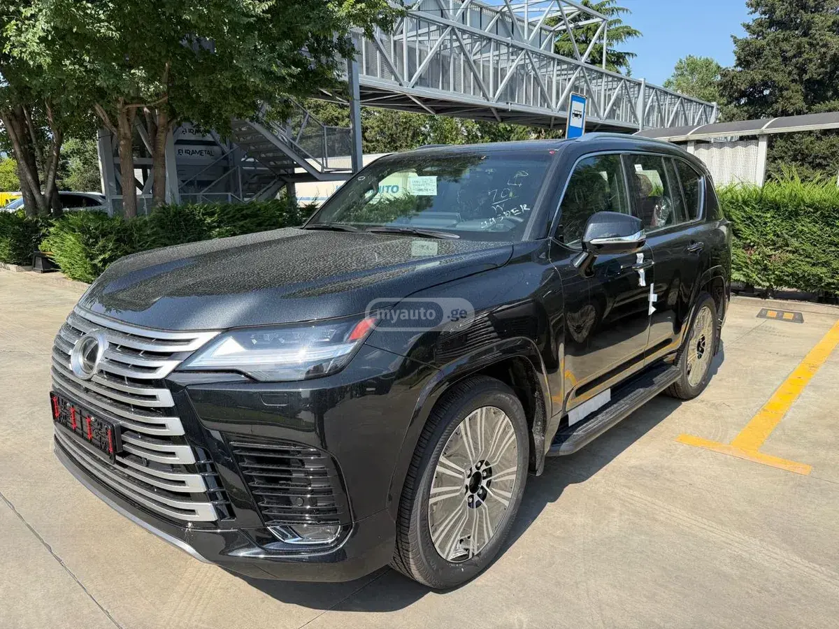 Lexus LX 500 2026 — photo 2