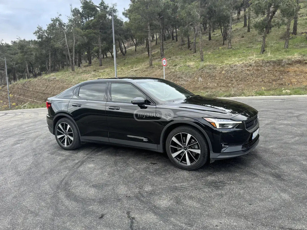 Polestar 2 2021 — photo 2