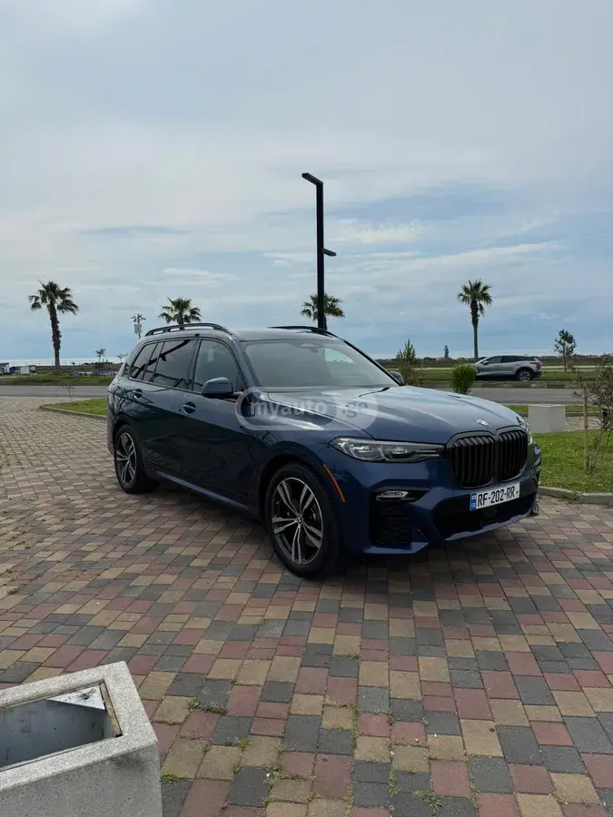 BMW X7 2022 — photo 2