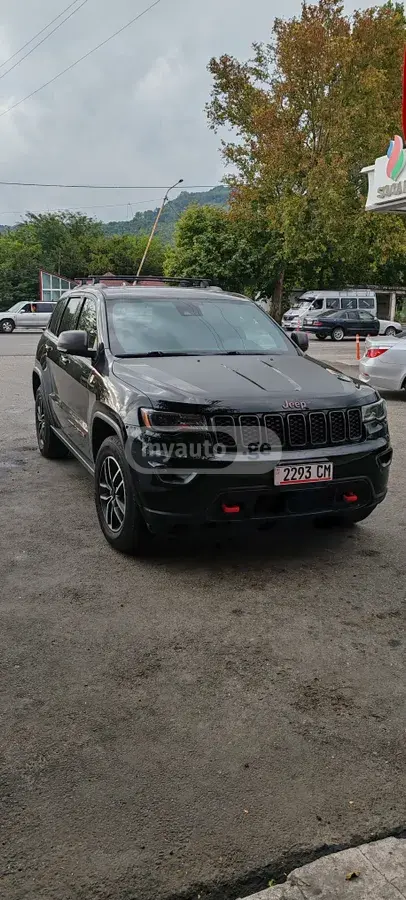 Jeep Grand Cherokee 2021 — photo 2