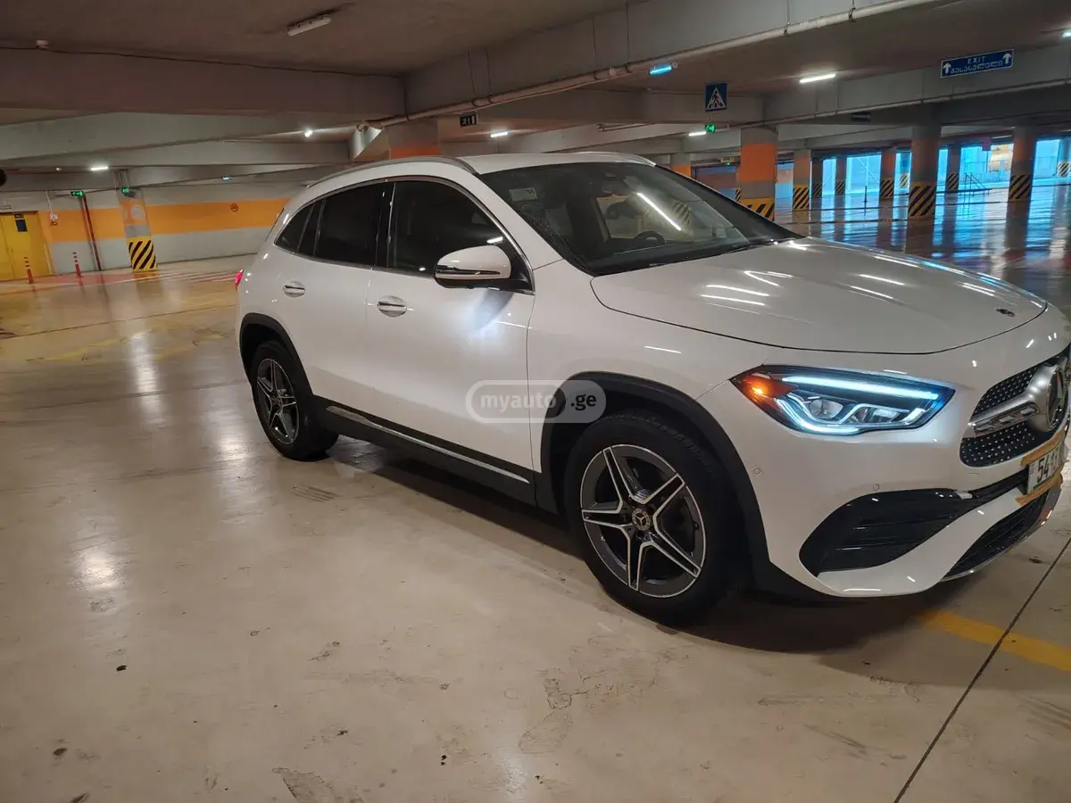 Mercedes-Benz GLA 250
