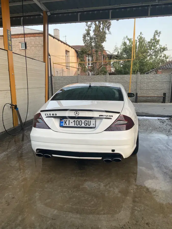 Mercedes-Benz CLS 500 2005 — photo 2