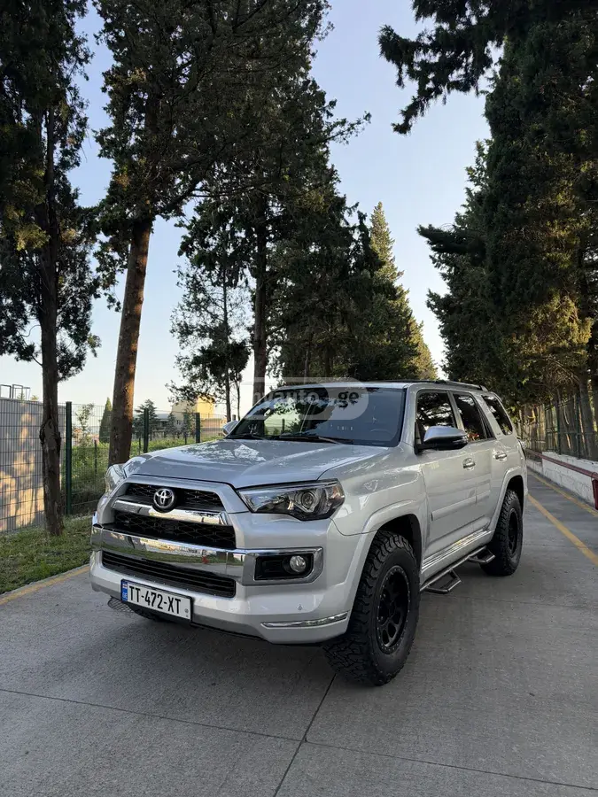 Toyota 4Runner 2016 — photo 2