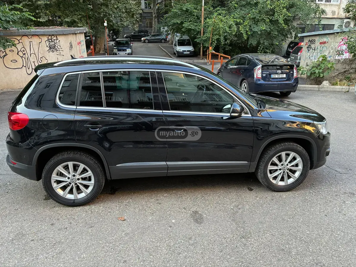 Volkswagen Tiguan 2013 — photo 2