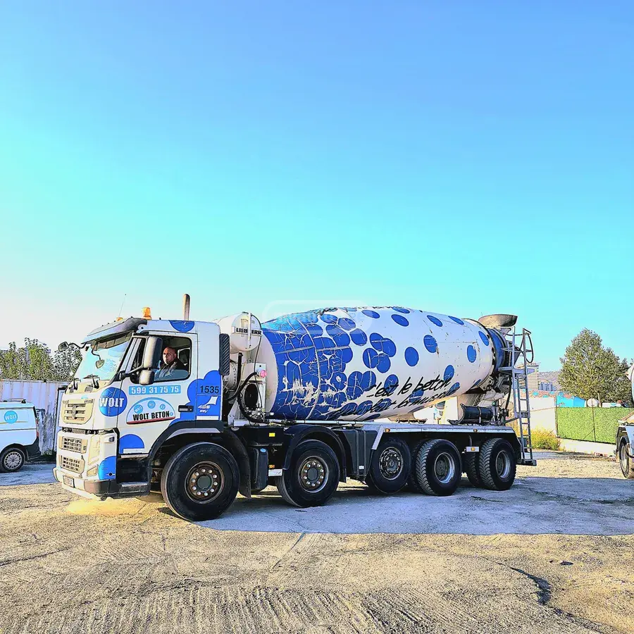 Volvo FH12 2011 — photo 2
