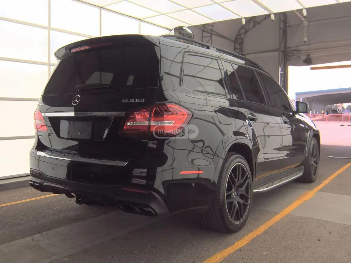 Mercedes-Benz GLS 63 AMG 2016 — photo 2