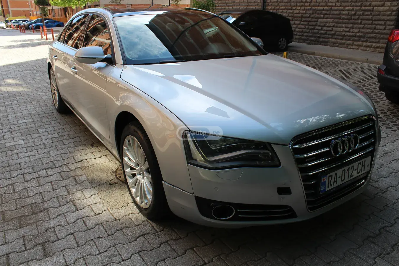 Audi A8 2013 — photo 2