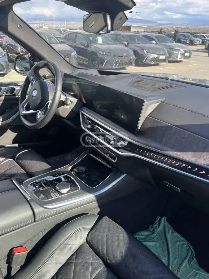 BMW X5 2023 — photo 2