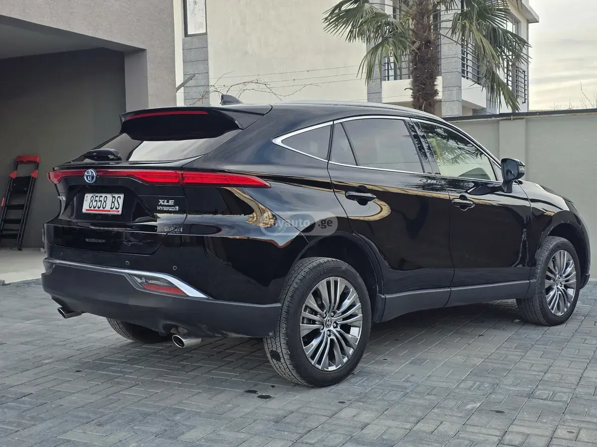 Toyota Venza 2021 — photo 2
