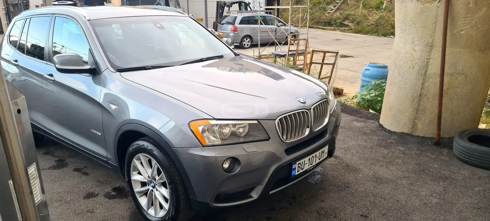 BMW X3 2011 — photo 2
