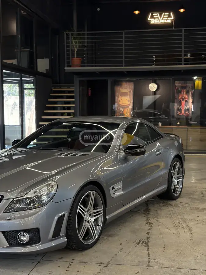 Mercedes-Benz SL 63 2010 — photo 2