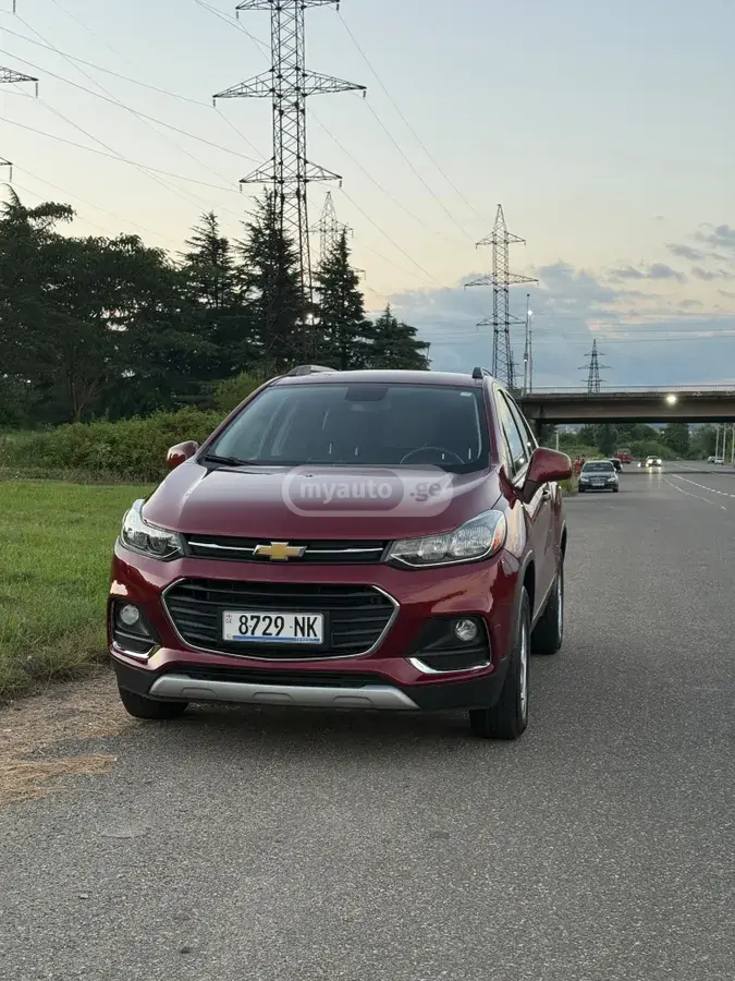 Chevrolet Trax 2022 — photo 2