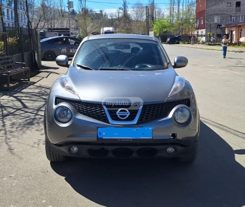 Nissan Juke 2012 — photo 2
