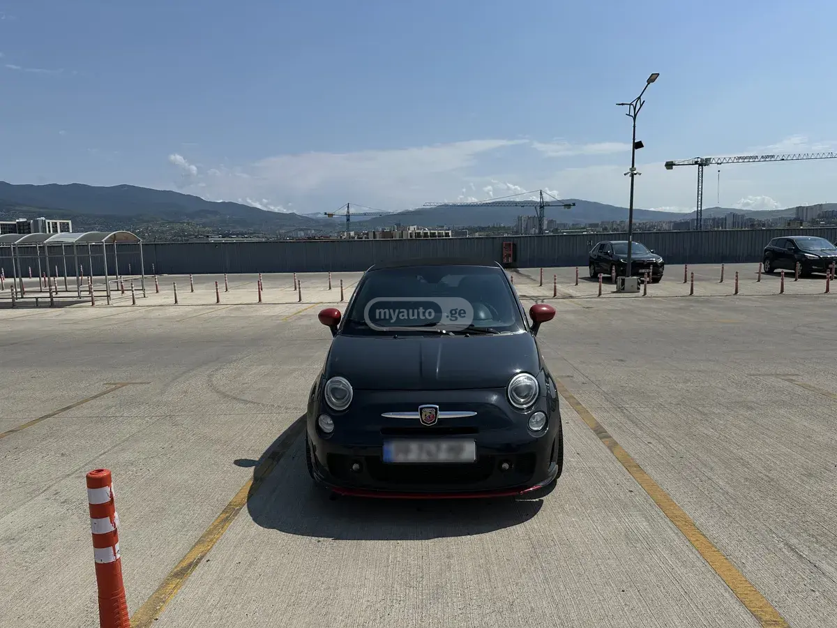 Fiat 500 Abarth 2019 — photo 2