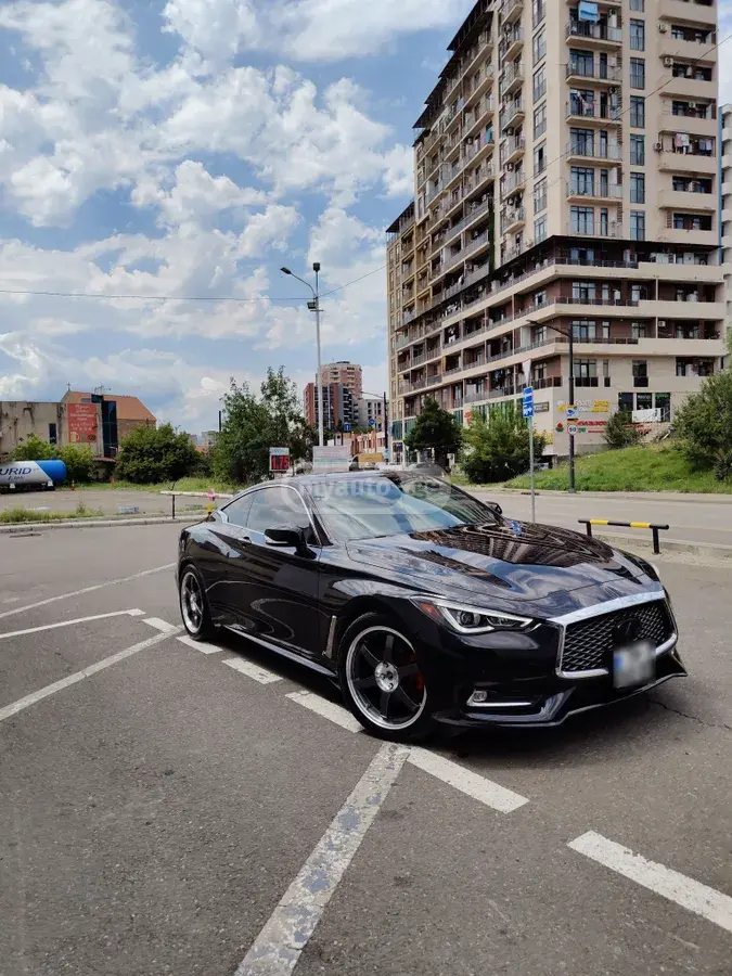 Infiniti Q60