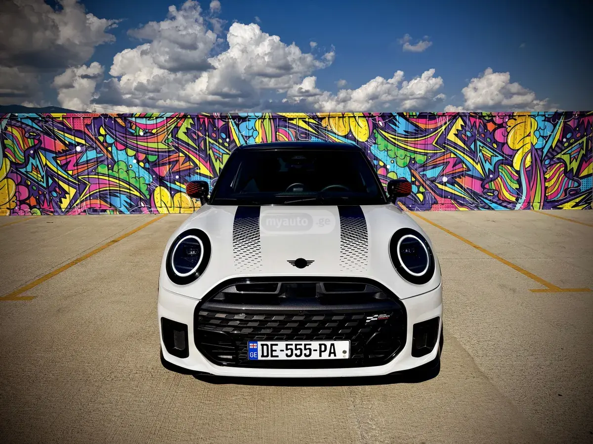 Mini Cooper 2025 — photo 2