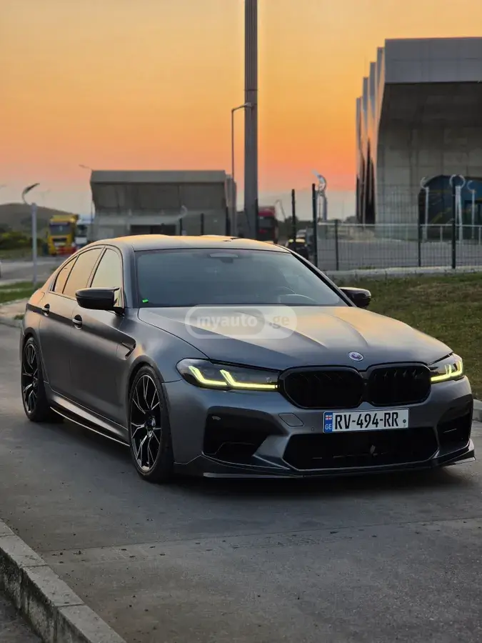 BMW M5 2021 — photo 2