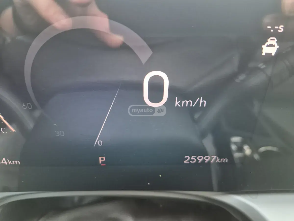 Buick Encore 2024 — photo 2