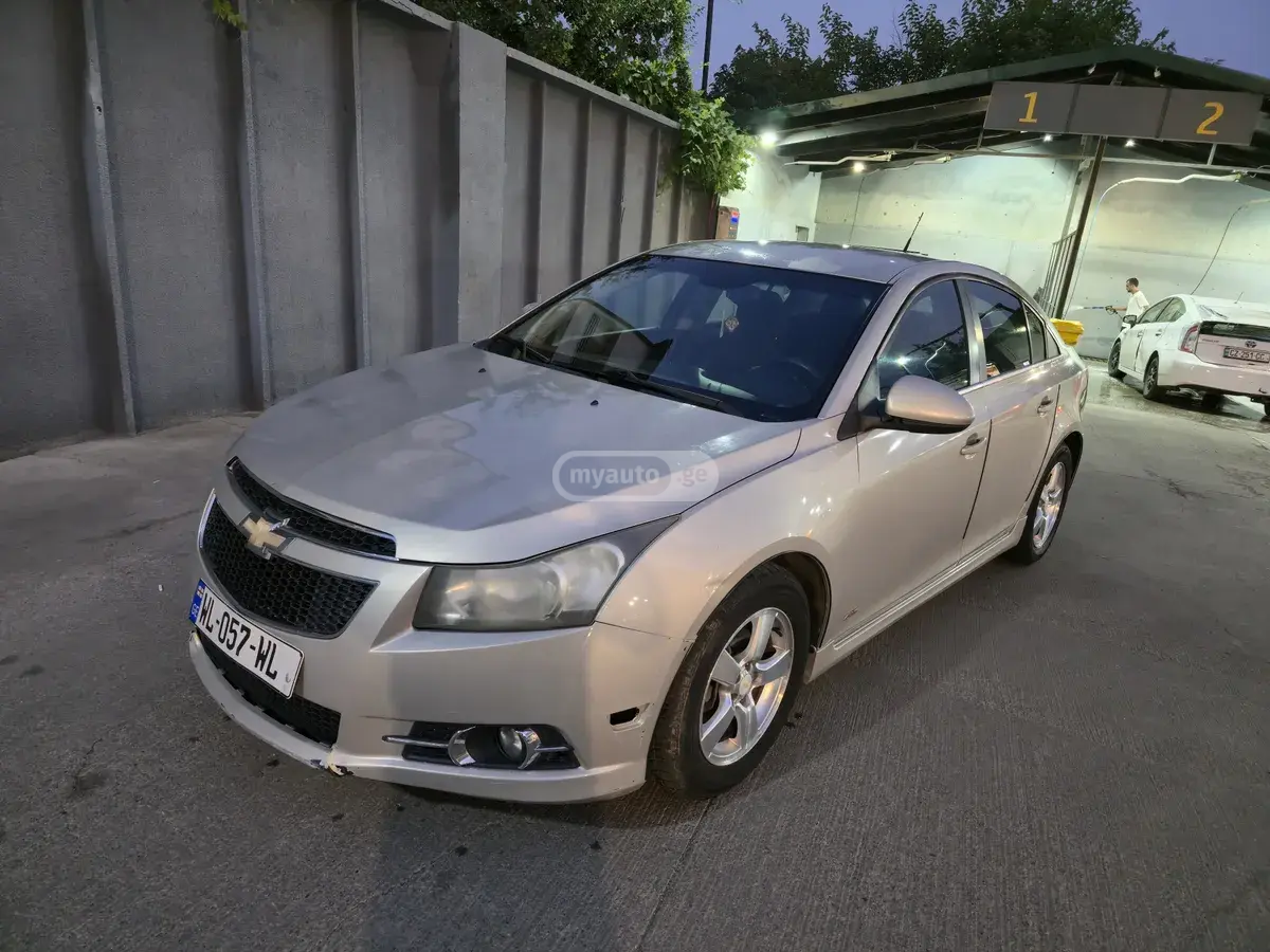 Chevrolet Cruze 2011 — photo 2