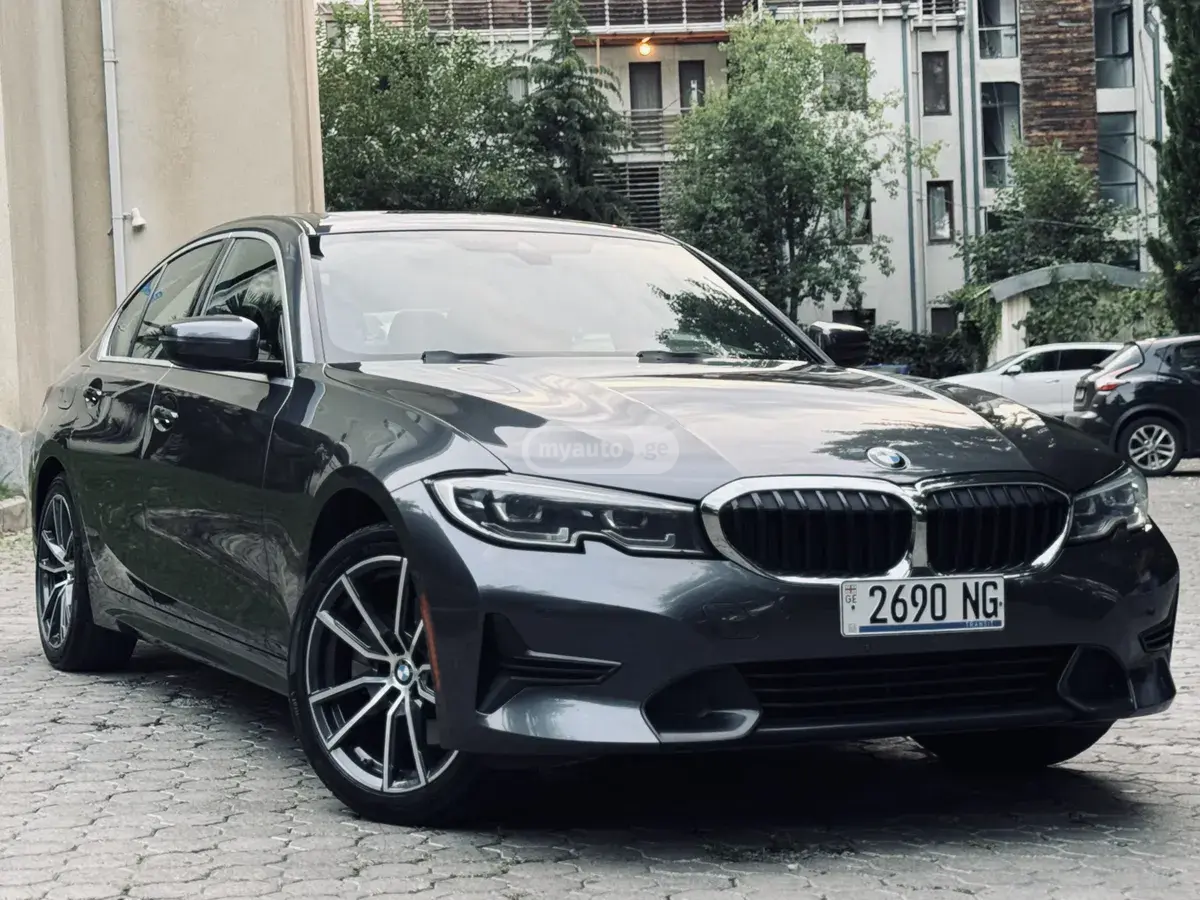 BMW 330