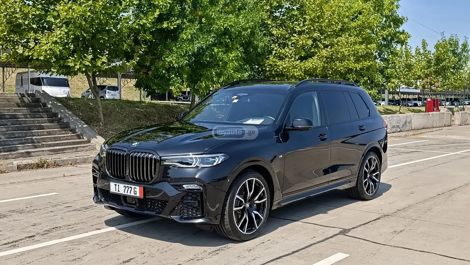 BMW X7