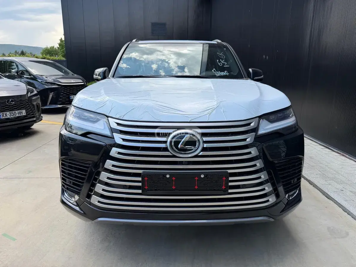 Lexus LX 500