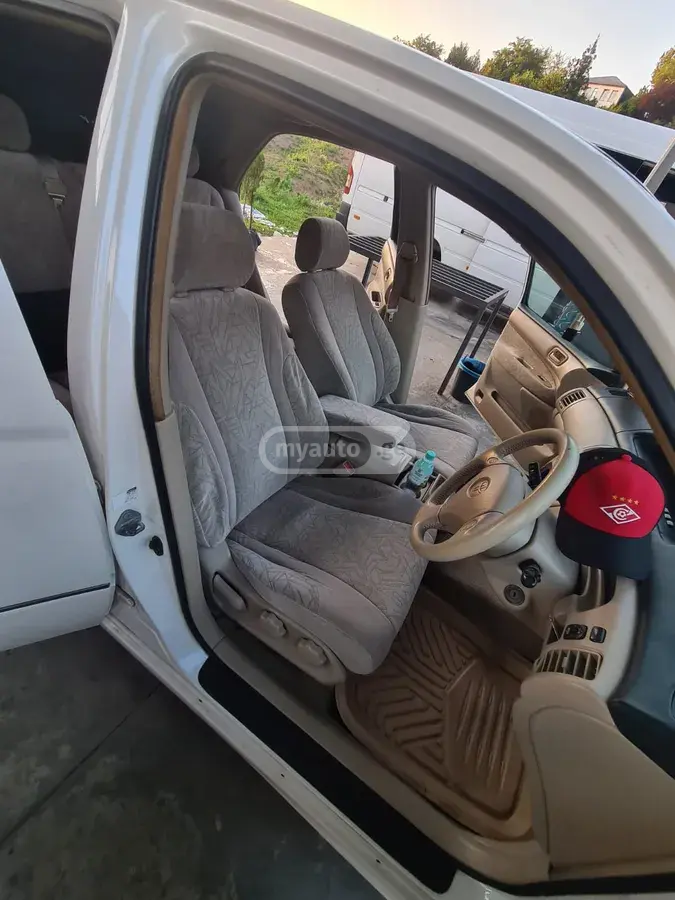 Toyota Vista 1998 — photo 2