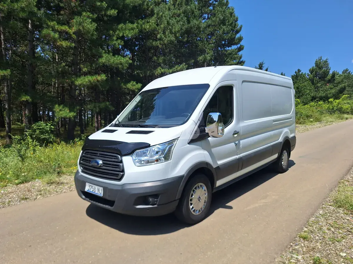 Ford Transit 2018 — photo 2