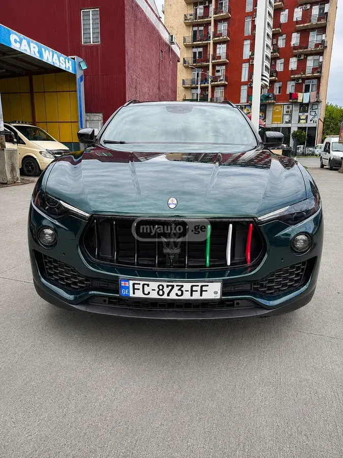 Maserati Levante 2017 — photo 2