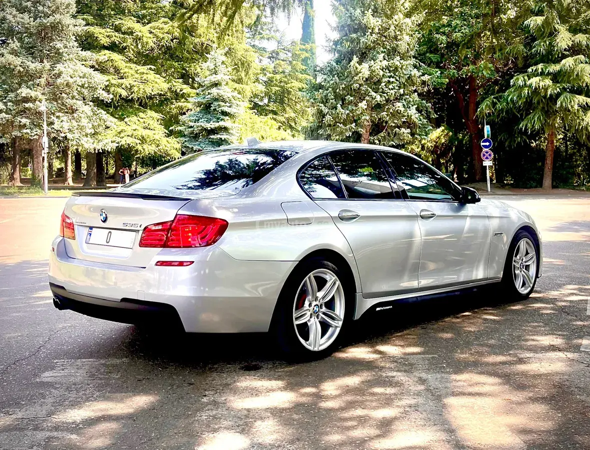 BMW 528