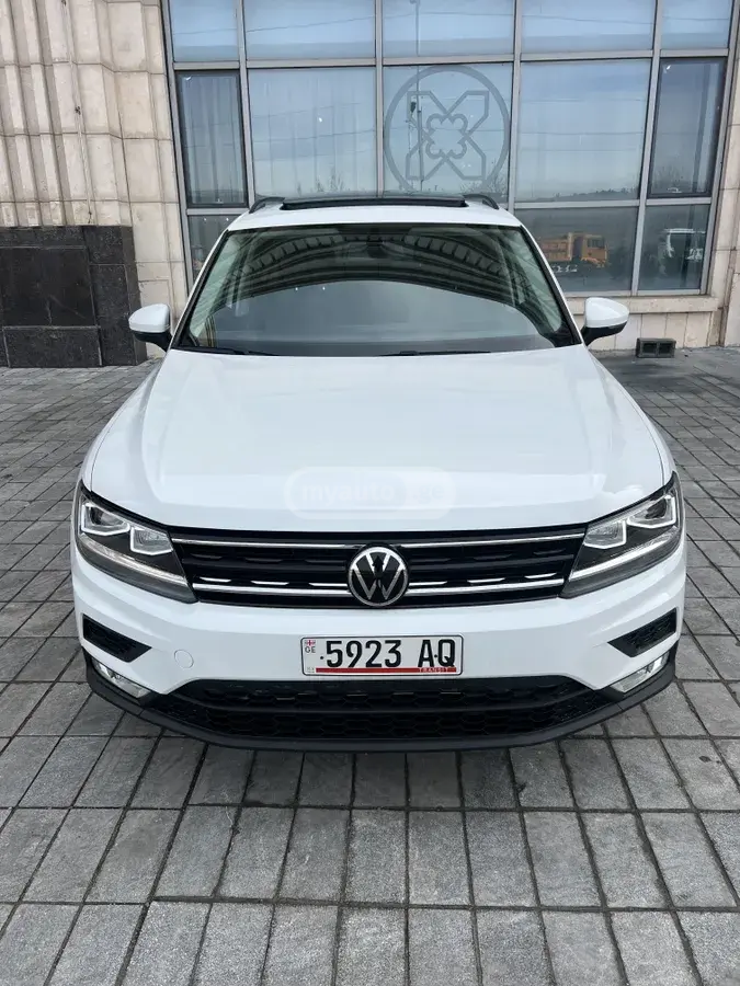 Volkswagen Tiguan 2020 — photo 2