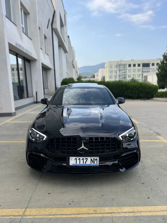 Mercedes-Benz E 300 2017 — photo 2