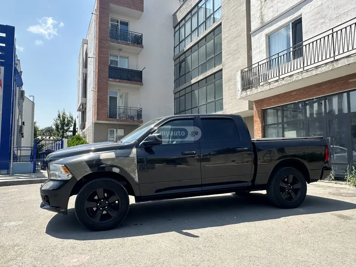 Dodge Ram 2018 — photo 2