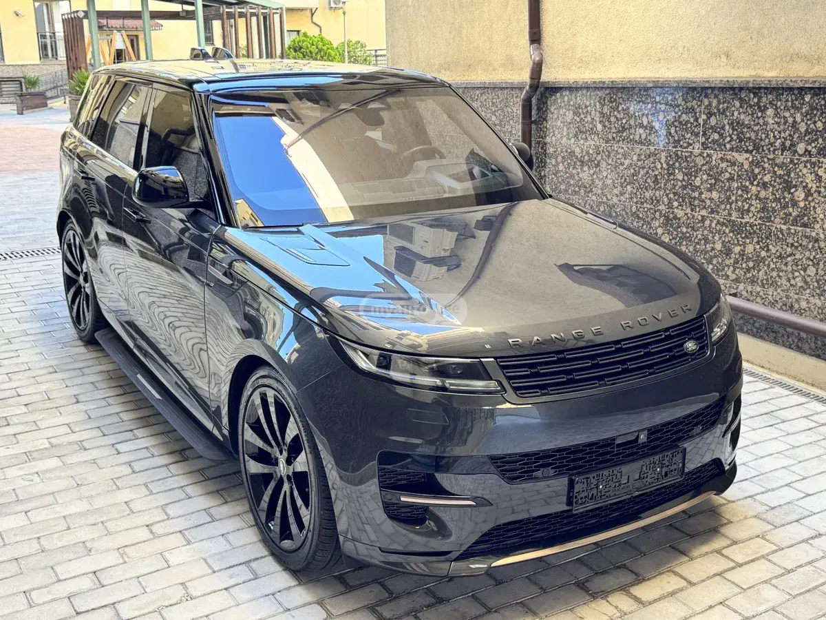 Land Rover Range Rover Sport 2023 — photo 2
