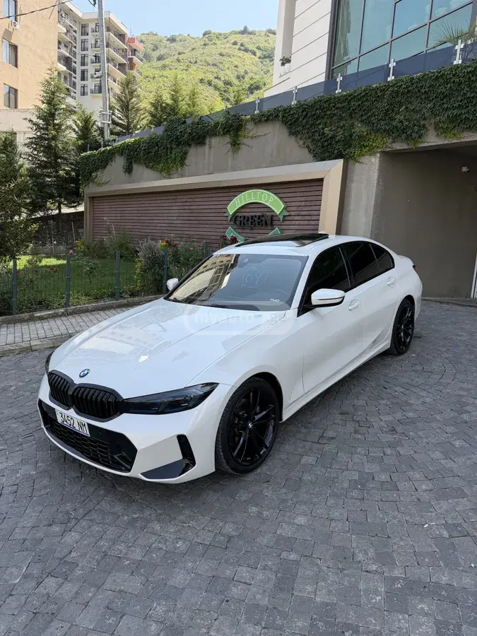 BMW 330