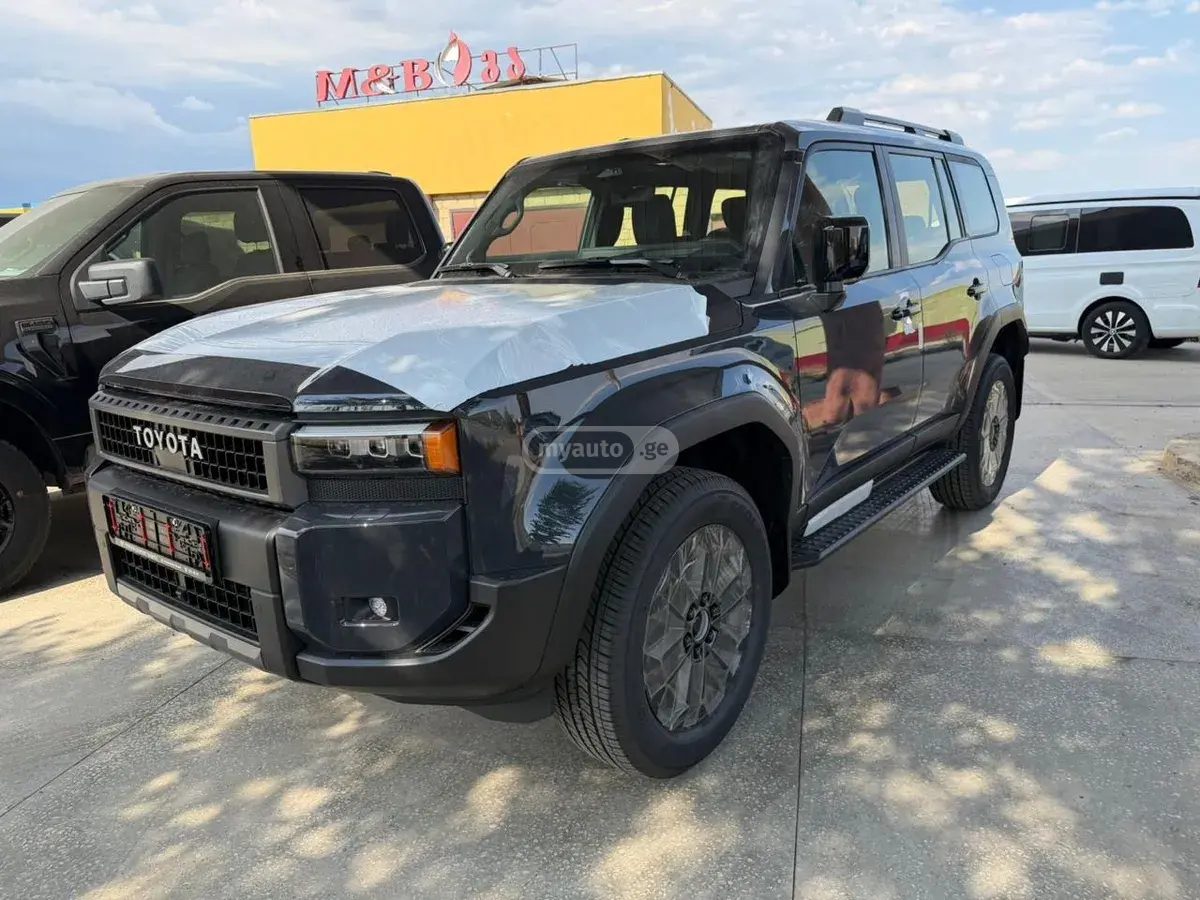 Toyota Land Cruiser Prado 2026 — photo 2