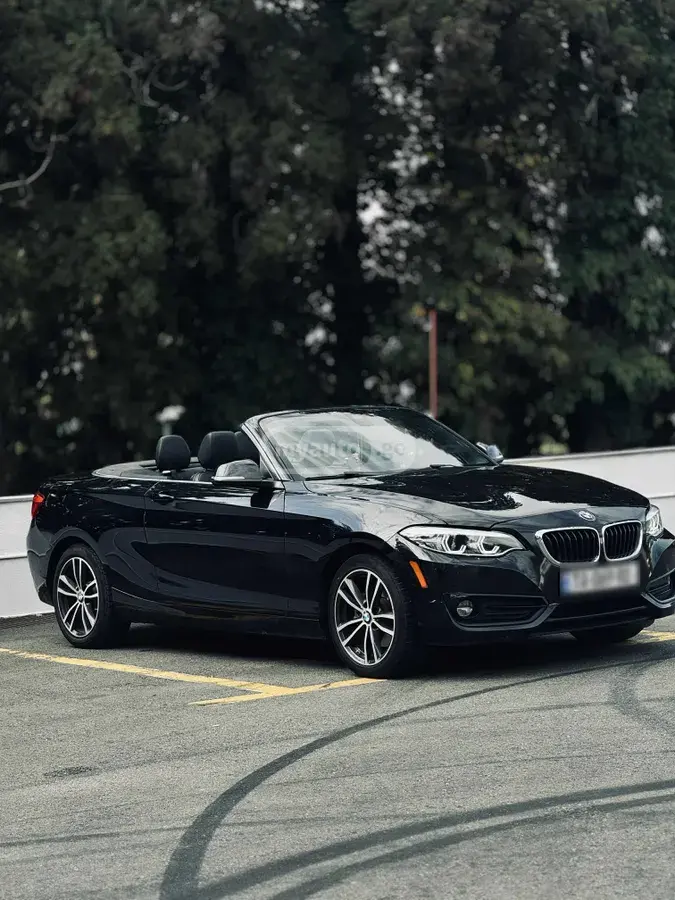 BMW 230i