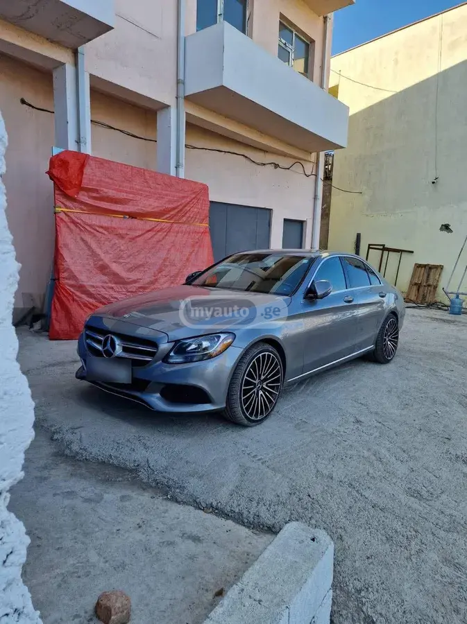 Mercedes-Benz C 300
