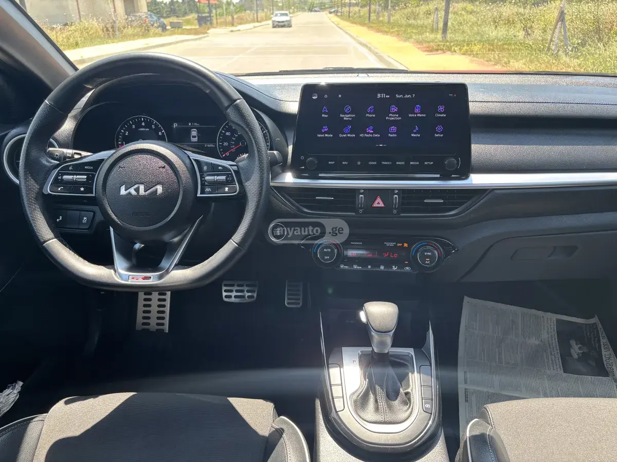 Kia Forte 2022 — photo 2