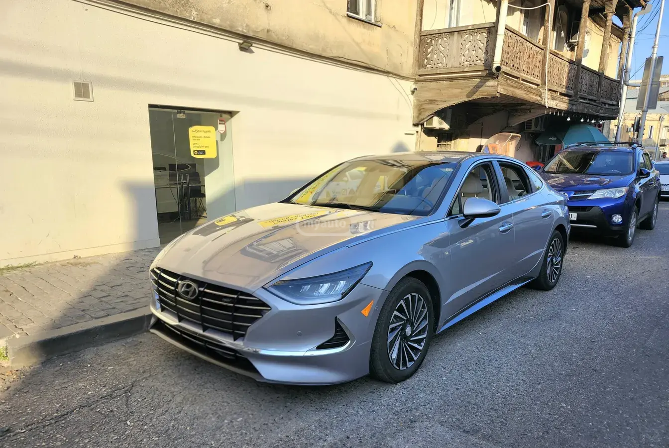 Hyundai Sonata